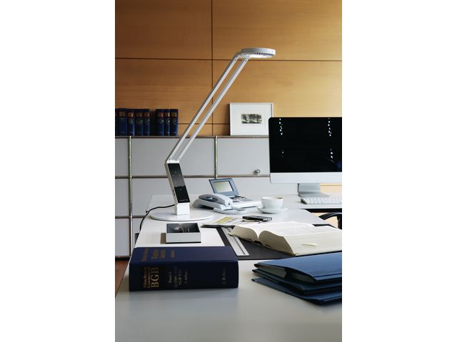 Bureaulamp Luctra radial table pro wit